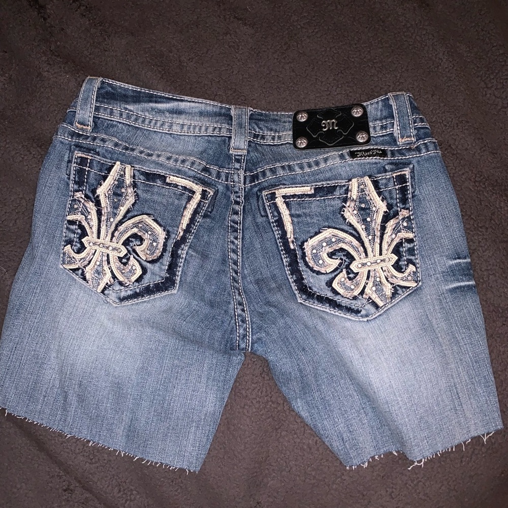 Miss Me size 29 Bermuda shorts